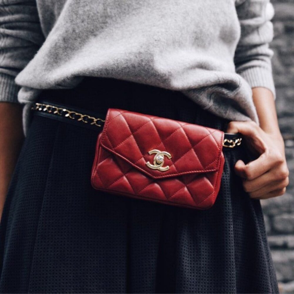 Authentic CHANEL CC Vintage Matelasse Lambskin Waist Pouch Bum Bag Leather Red - Picture 3 of 16
